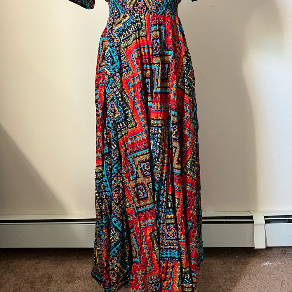 Unknown Brand Red Aztec Print Button Front Short Sleeve Maxi Dress size Small - Picture 8 of 10